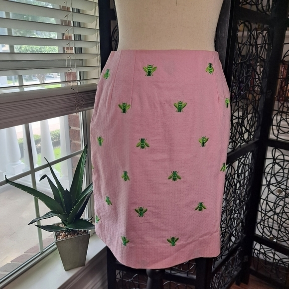 Lilly Pulitzer Size 2 Pink Skirt with Green Bee Embroidery - Picture 1 of 9
